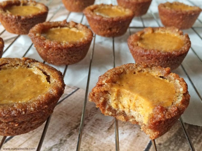 Paleo Mini Pumpkin Pie Tarts Recipe Clean Ingredient Dessert   MiniPumpkinTarts01 768x576 