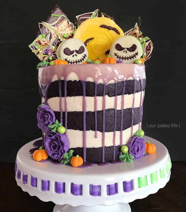 Easy Halloween Graveyard Cake | Fault Line Halloween Cake How To