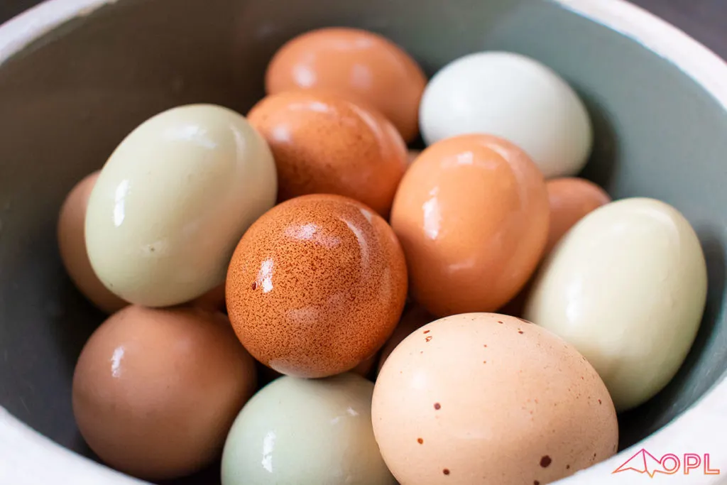 How to Make Amazing Hard-Boiled Eggs That Are Easy to Peel « Food Hacks ::  WonderHowTo